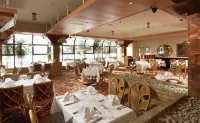 The Hillcrest Hotel - Breakfast