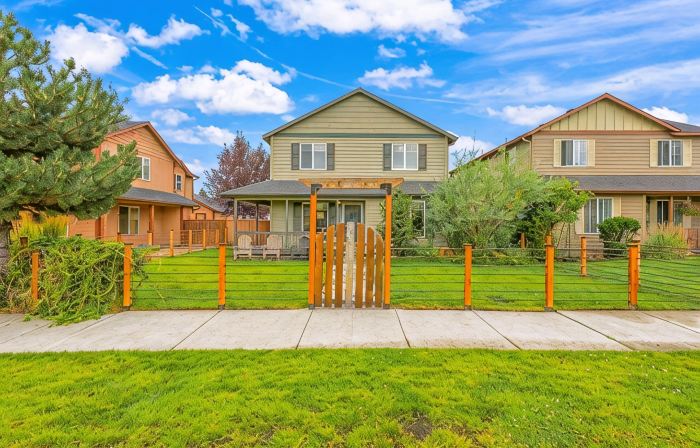 Walk to Downtown Sisters - Dog Friendly - Updated!