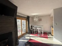 3 Min. Walk to Slopes!Mountain View! Steps to Ski Lift/Gondola, Shops & Dining!