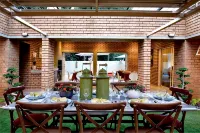Five O'Clock Zen Boutique Guest House - Breakfast