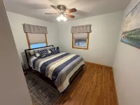 Welcoming Updated 3-Bedroom House Close to Downtown Clear Lake and City Beach!