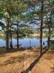 Sleep 6, Lakeview Cottage with private beach, boat dock & spectacular views. - Chalets