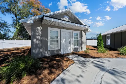 "Cottonwood" Cottage Reidsville Georgia - Apartments