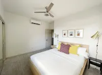 Spacious 4-bedroom house 5 minutes from beach - Wifi