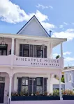 Pineapple House Boutique Hotel - Private Pools