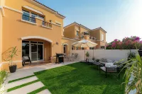 Luxury Arabian Ranches Villa on Pool and Park. - فلل