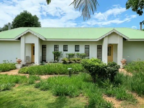Sherwood's Country House