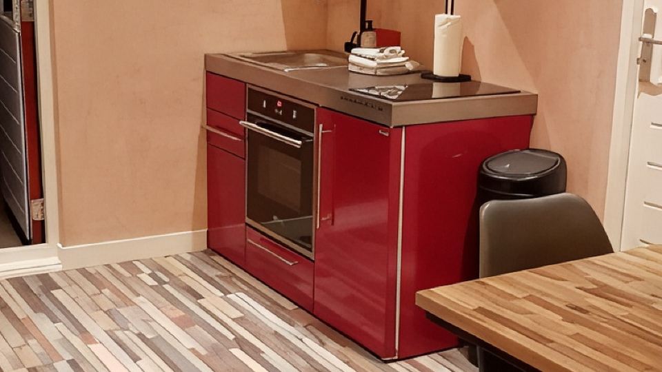 JaBaKi Red Studio