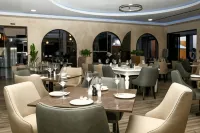 Qs Evander Hotel and Apartments - 3-Star