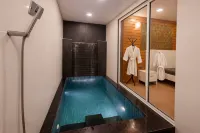 RUMOURSS SKY VILLA AND RESORTS - Romantic