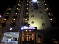 Instar Hotel Yangsan Hotels in Yangsan-si