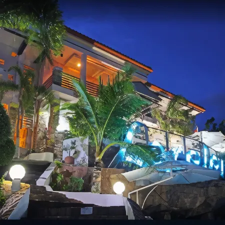 Lorelei Beach Resort