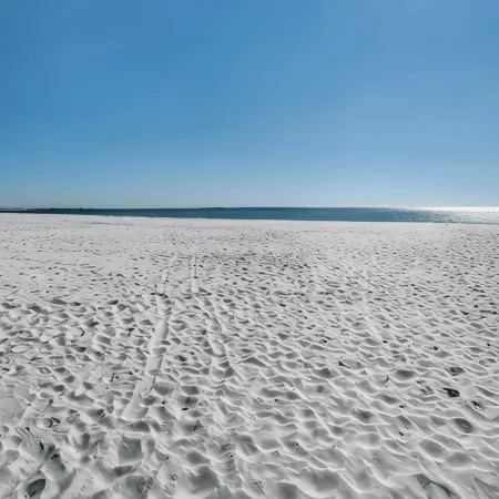 Steps to Beach + Gulf Views - 2Br/2BA - No Hidden Fees - Sleeps 8