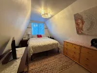 Mountain Bliss is a Quiet Mountain Retreat, Sleeps 6, Hot Tub, Pet Friendly - Chalets
