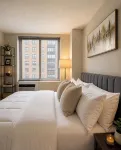 Modern 3Br • Fireplace • Gym • Lounge - Bungalows