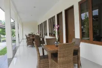 Dormitory Tourism Mirah Banyuwangi - 2-Star