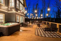 4k SqFt, Massive Deck , Games, Spa, Sauna, Firepit - 4 stjerner