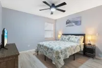 Private Oasis! Heated Pool, Fenced Yard, Poolside Bathroom, Grill, Mins to Beach