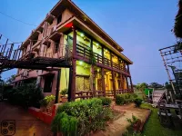 KHOAI VILLAGE RESORT - Resorts