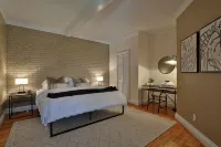 Pool, Hot tub, Sauna, sleeps 29! - 4-Star