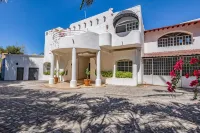 Oceanview FAST WiFi Private Yard Pool Executive Chef Staff Amazing Views - Villas