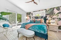 Desert Paradise with pool, mountain views and close to festivals, LIC#230224 - Gym