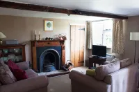Views over open farmland ideally situated for exploring the Suffolk coast - Homestays