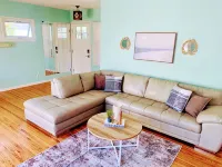 Midtown Ventura Family & Pet Friendly Cottage