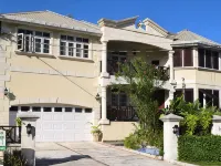 A Luxury, Beach Front, Two Bedroom Suite with large balcony. Hotels in Silver Sands