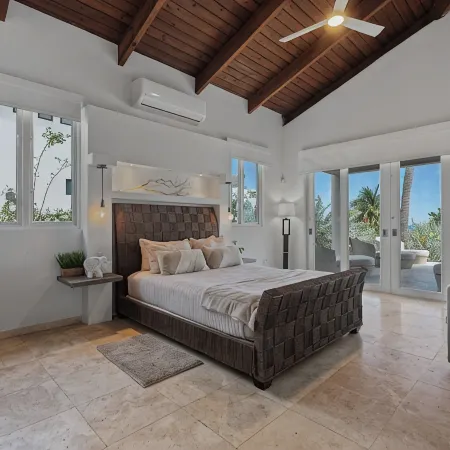 Beachfront Luxury Villa: 3BR, 3.5BA,Gazebo,Pool, Secluded Beach, Gated Community