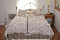 Loft Mckinney is an upstairs studio efficiency apartment seven blocks from - 2つ星