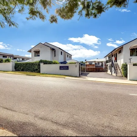 Gladstone Capricorn Apartments