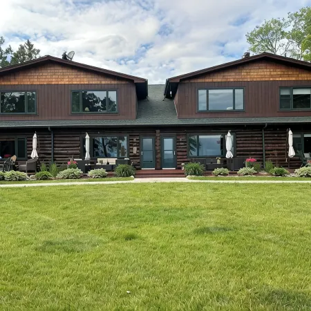 Cozy  Condo on Whitefish chain