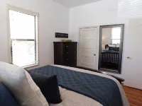 Downtown Snoqualmie Home - Hot Tub, Fully Fenced Yard - Pet Friendly! - Wi-Fi