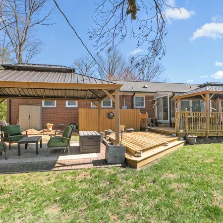 Spacious Living Less Than 2 Miles from Elon University!