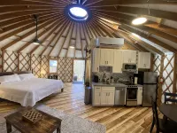 Newly listed Yurts in Hocking County - 4성급