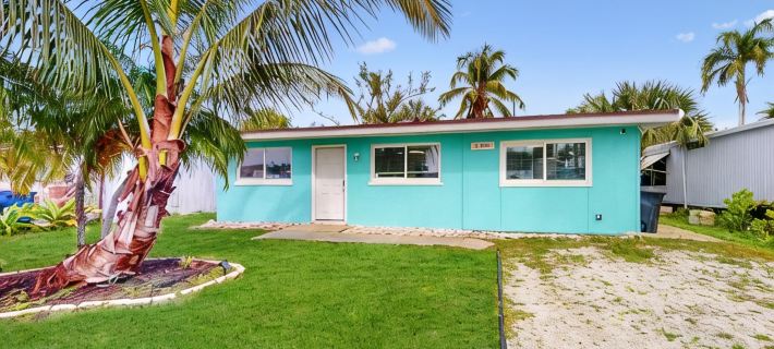 Kid-Friendly Beachy House Off Sanibel&FM Beach! Hotels in Iona