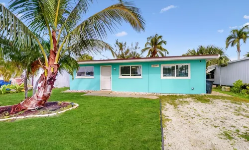 Kid-Friendly Beachy House Off Sanibel&FM Beach! - 3-Star