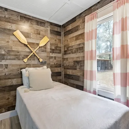 Cozy Bluegill Cottage