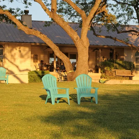 Lake & River Front! Huge-Fun Home:3300Sft-4Bath-Games,Kayaks,Canoe,View & Space!