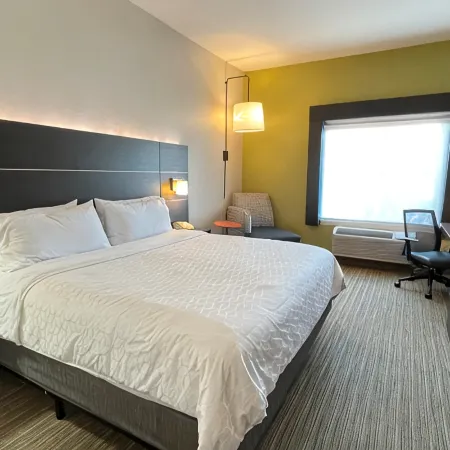 Holiday Inn Express & Suites DECATUR by IHG