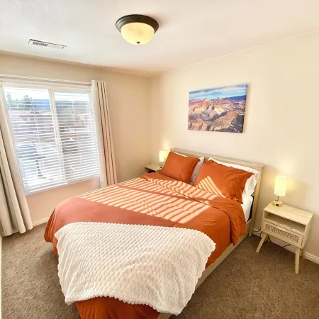 Desert Sanctuary in Kanab Near Zion, Bryce and Grand Canyon National Parks