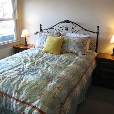 Historic Civil War house, great for family getaways.