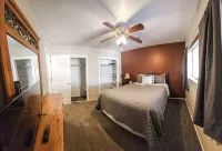 Desert Pool Retreat - 4-Star
