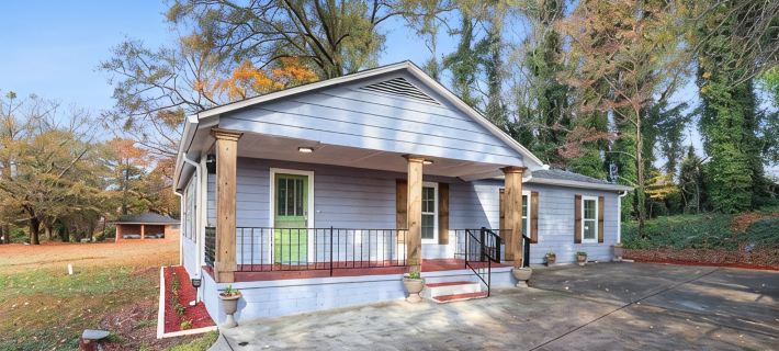 Charming 3Bedroom 2.5  Bath Entire Home in Marietta, Georgia Hotels in Marietta