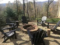 Great Location, Beautiful Mountain and Sunset Views, Hot Tub and Shuffleboard. - Wifi