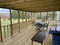 Peace and quiet of country living within minutes of city amenities. - 3-Sterne