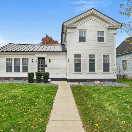 Modern Farmhouse in Charming Neighborhood Walking Distance to Downtown