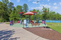 Where Relaxation Meets Home, KING Suite Retreat, 14 MINS to RDU Airport, POOL - Wifi