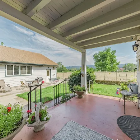 Country Retreat and Event Venue minutes from Historic Jacksonville